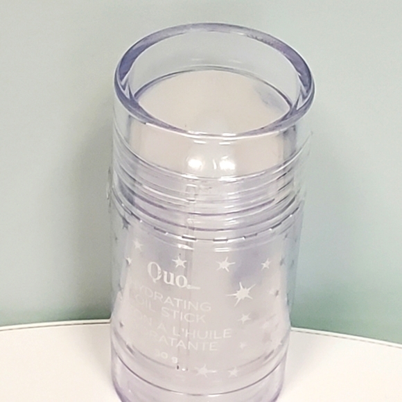 QUO Hydrating Oil Stick New & Sealed - Picture 2 of 3